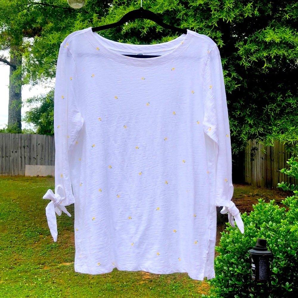 Old Navy 3/4 length top with tie sleeves